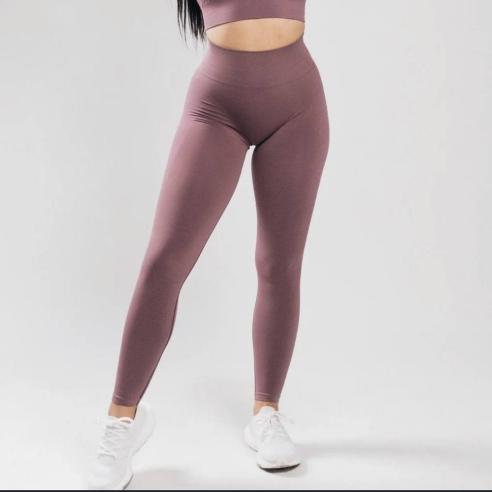 Alphalete Amplify Leggings